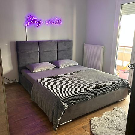 Angies Ledsigns Apartment Thessaloniki Exterior photo